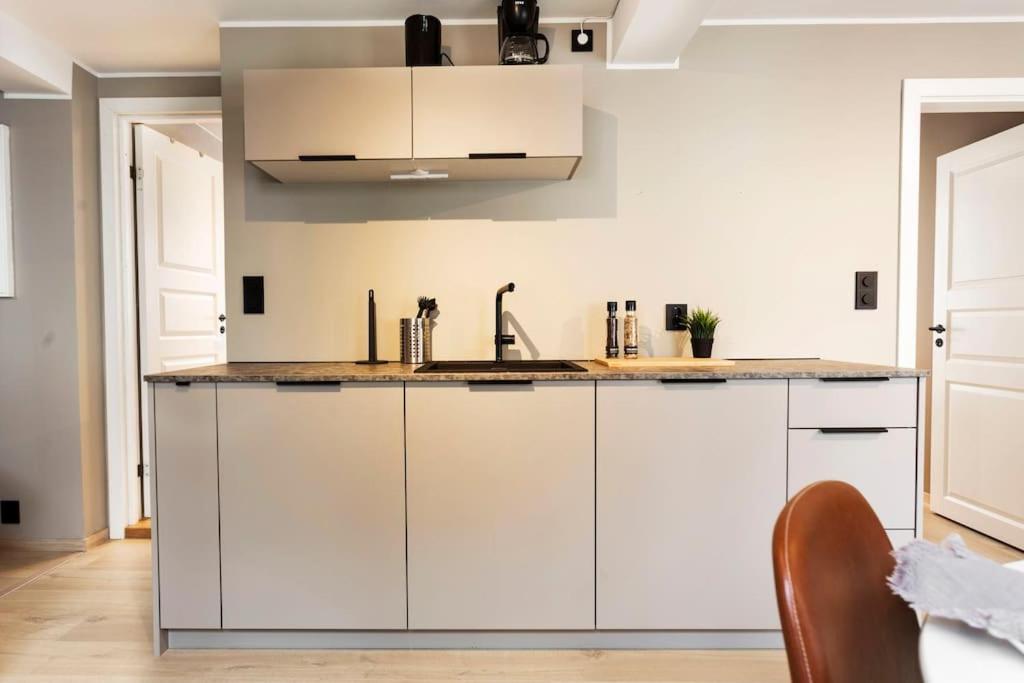 New! Modern Apartment In Historic Area Of Bergen! מראה חיצוני תמונה