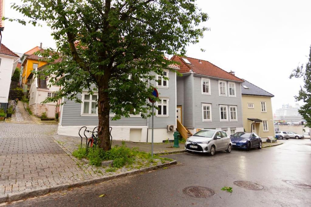New! Modern Apartment In Historic Area Of Bergen! מראה חיצוני תמונה