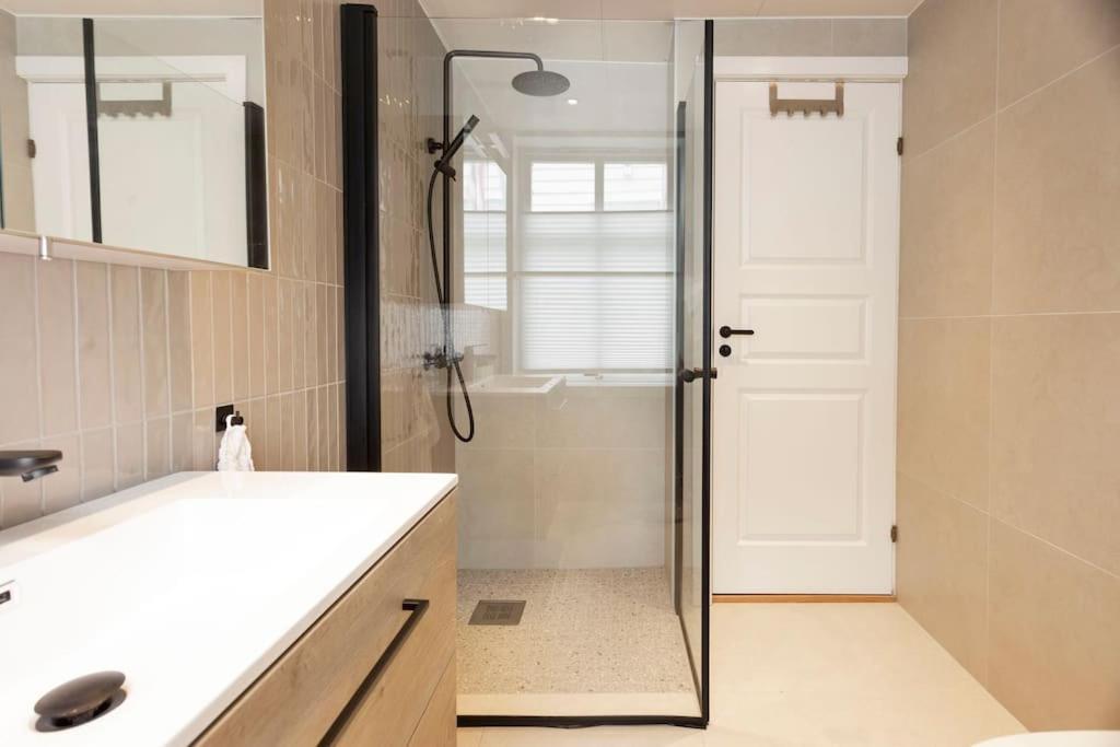 New! Modern Apartment In Historic Area Of Bergen! מראה חיצוני תמונה